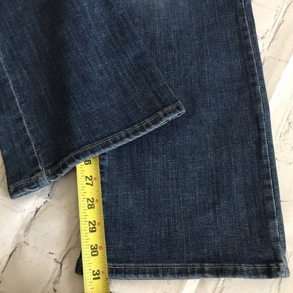 Levi's Classic Bootcut Jeans Women's Size 14 Dark Wash 32x32 - Picture 6 of 7